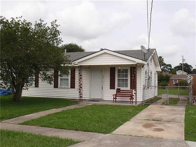 1st image of 63 Mason Ave