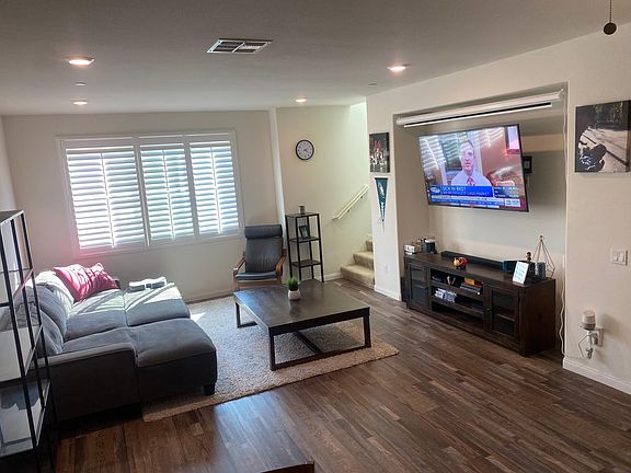 2nd image of 14414 Strawberry Ln