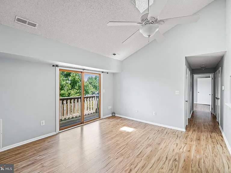 307 Ravens Crest Dr — Photo 6