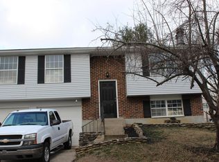 8704 William Penn Way, Louisville, KY 40228