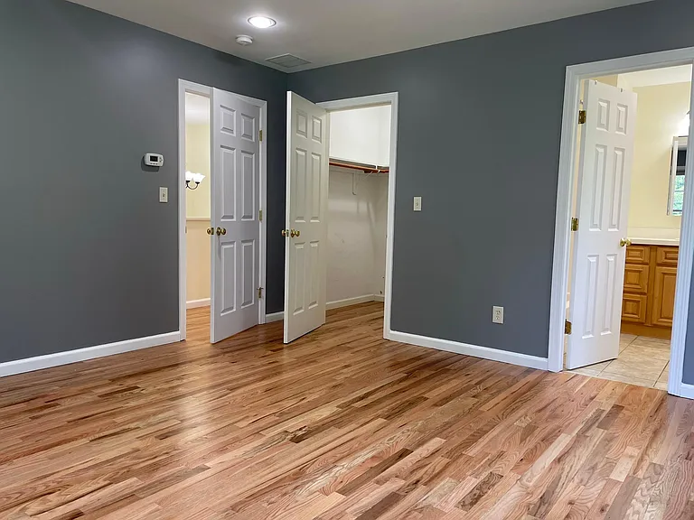 765 Hart St — Photo 38