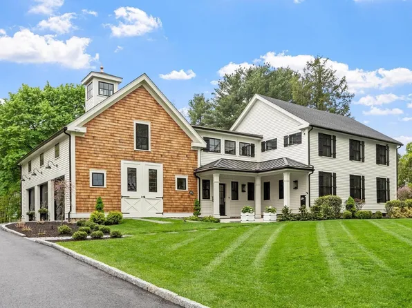 653 Main St, Concord, MA 01742
