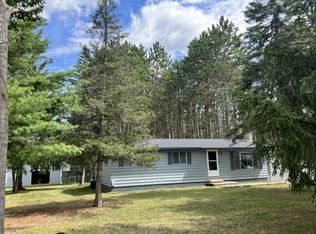 10485 Lakeview Dr, Atlanta, MI 49709