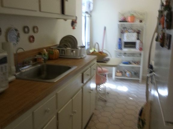 2nd image of 1430 Thieriot Ave APT 3B