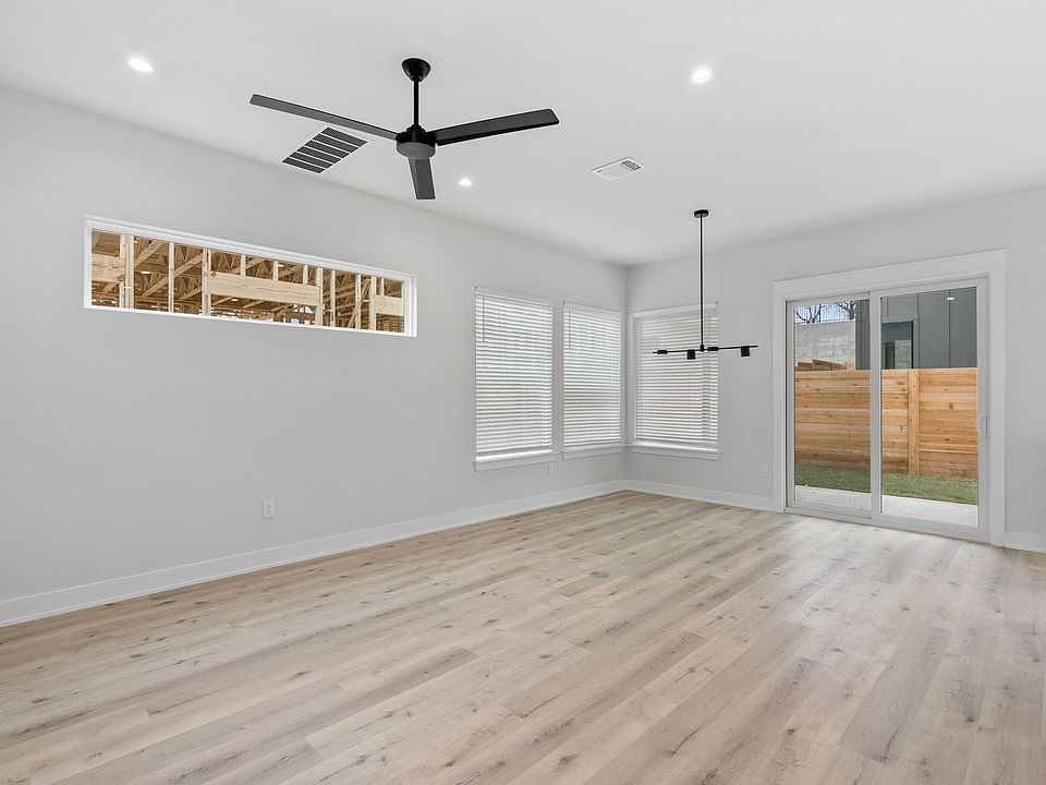1st image of 2721 Bristol Dr #1