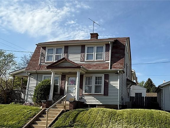 3rd image of 200 Roslyn Ave NW
