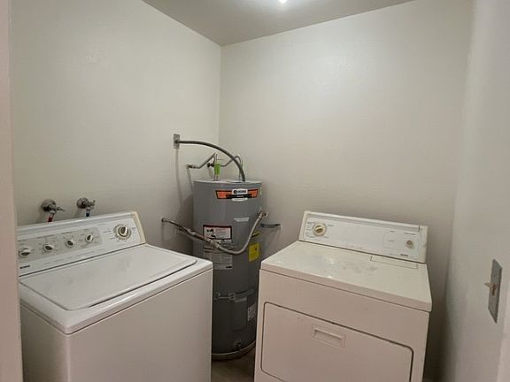 3rd image of 2697 Aarondavid Dr APT D