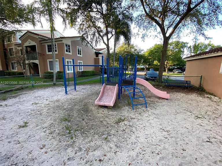 4828 N State Road 7 #8205 — Photo 31