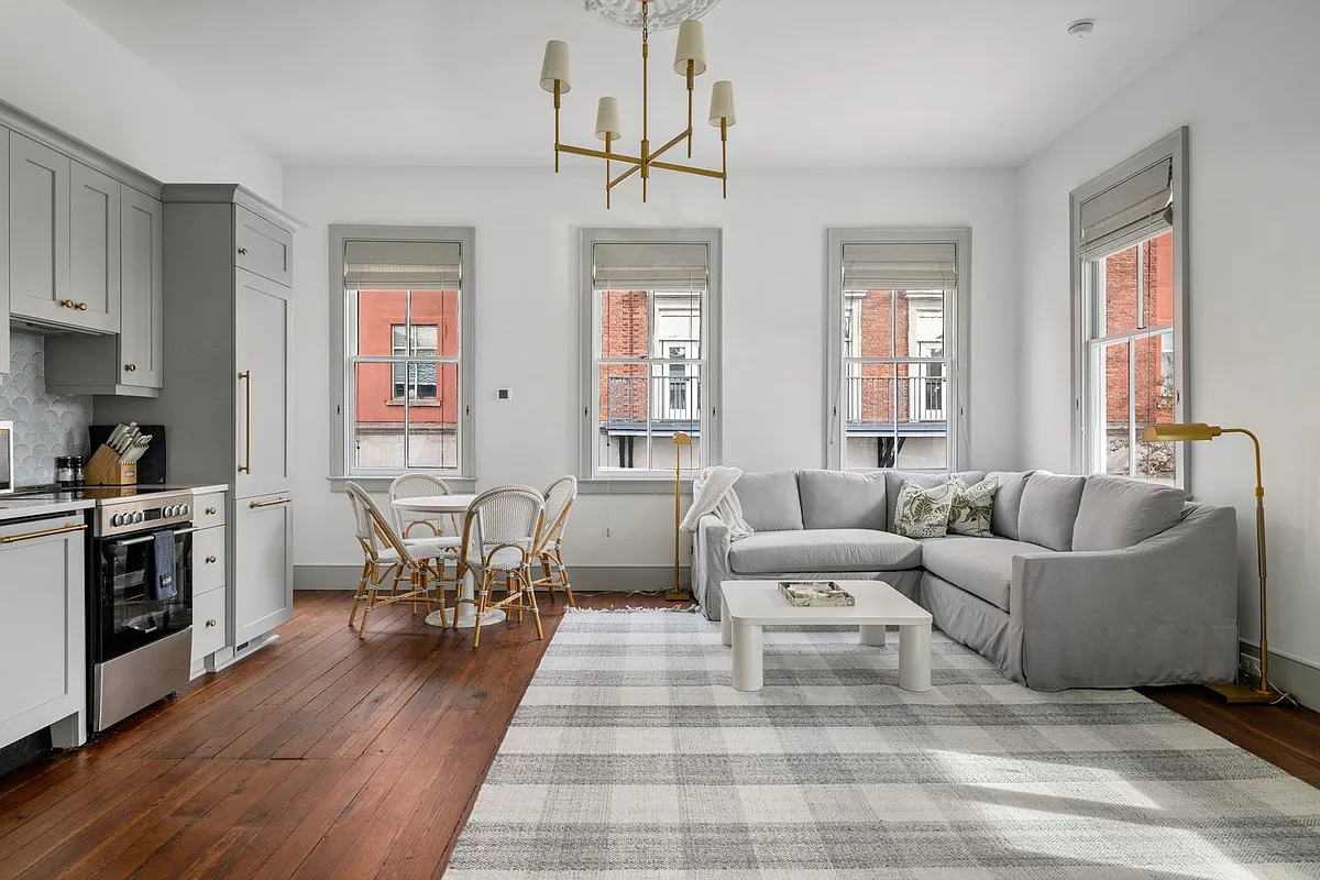 Building Photo - 123 King St #B