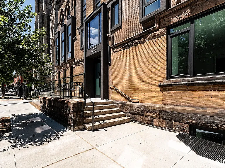 433 Sackett St #2B — Photo 26
