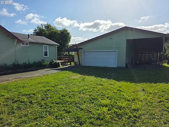 3rd image of 812 B St