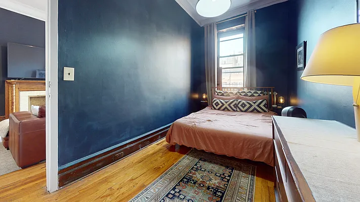 Rented by Bond New York | media 4