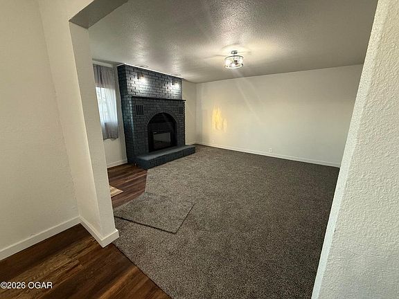 2nd image of 415 W Daugherty Street
