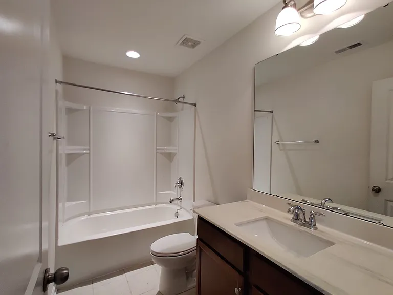 13423 Savannah Point Dr — Photo 17