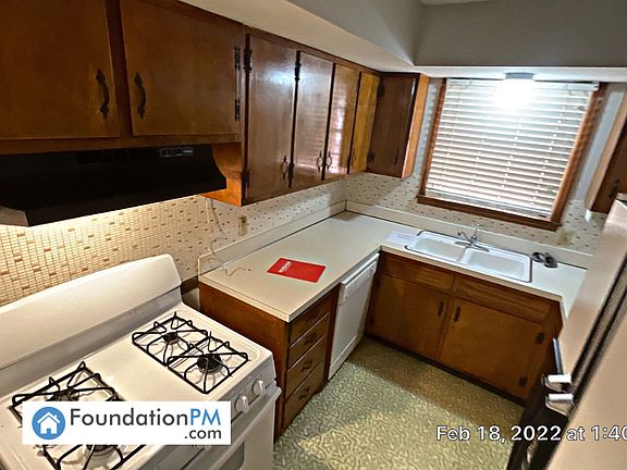 5th image of 4844 Summerlane Ave