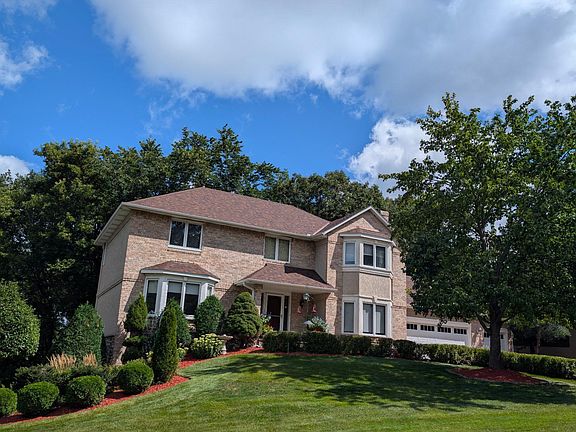 3rd image of 15142 Cherry Ln