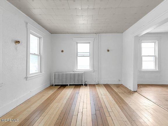 5th image of 167 2nd Avenue