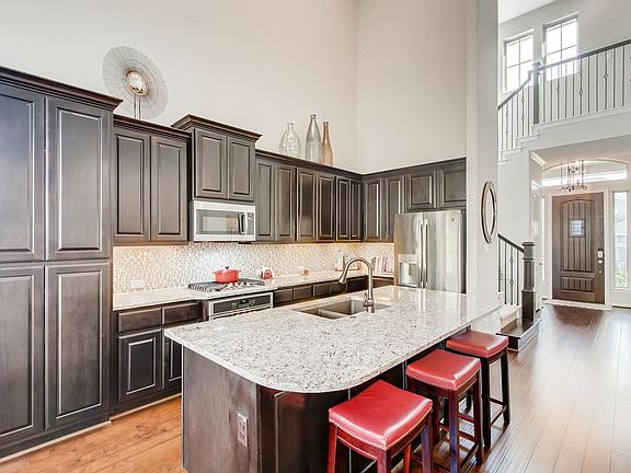 3rd image of 117 Beneteau Dr #76