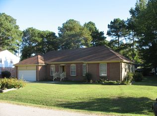 110 Park Ln, Seaford, VA 23696