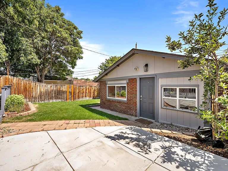 4524 Decatur St — Photo 36