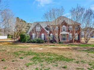 102 Wren Crossing Ln, Easley, SC 29642