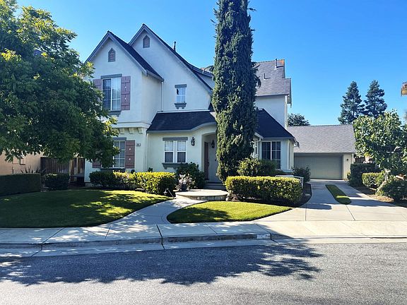 2nd image of 840 Lawrence Dr