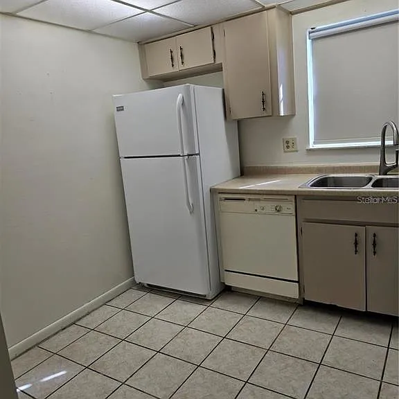712 Oakgrove Dr #230 — Photo 4