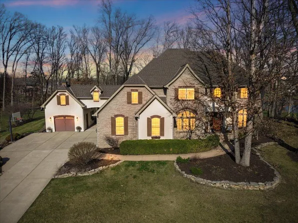 1030 Foy Ct, Crown Point, IN 46307