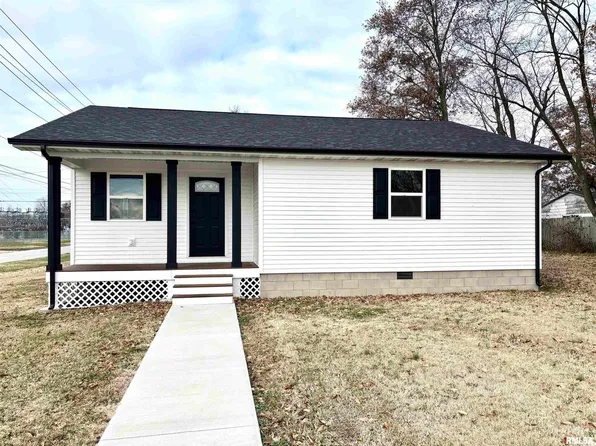 428 S Walnut St, Centralia, IL 62801