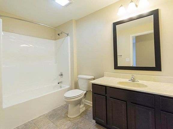 2nd image of 632 Dr Martin Luther King Jr St #404