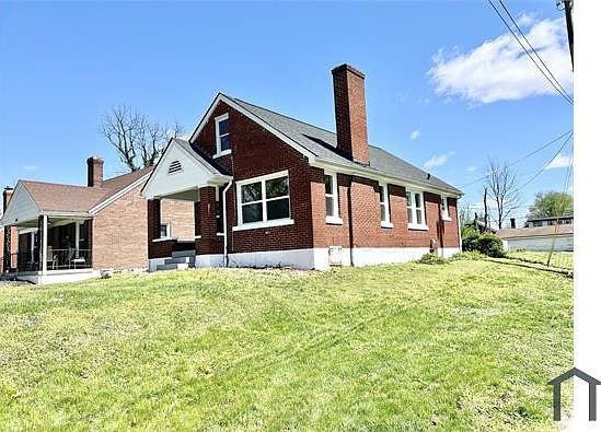 3rd image of 1453 Olive St