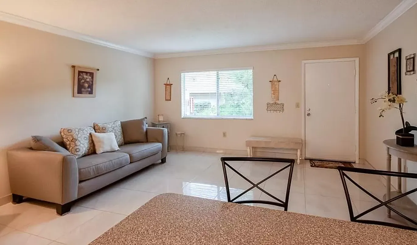 129 Blue Point Way - #130 - 130 — Photo 2
