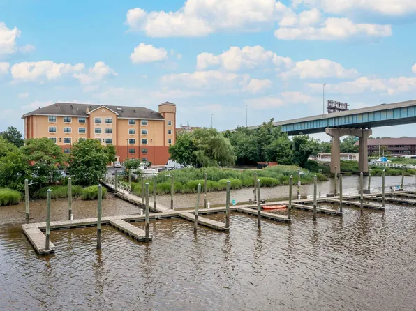 Secaucus - Meadowlands, 1 Meadowlands Pkwy, Secaucus, NJ 07094