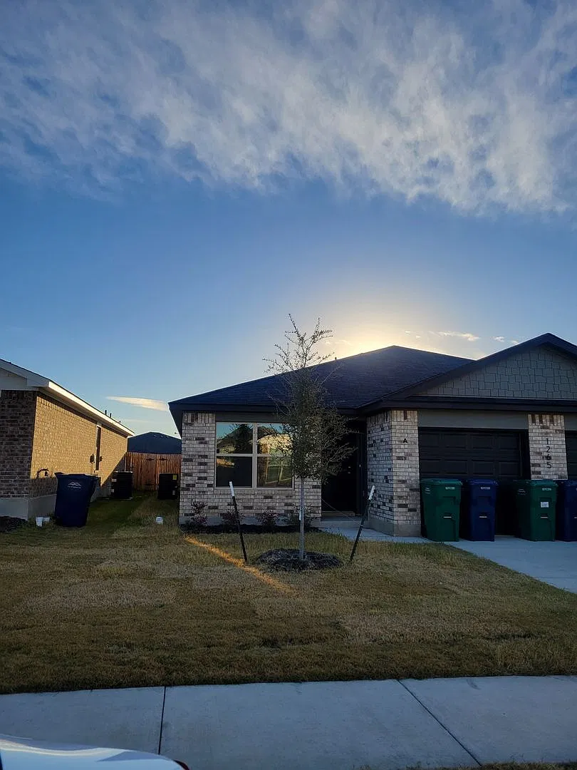 Charming 3BR Duplex in Copperas Cove — Photo 1