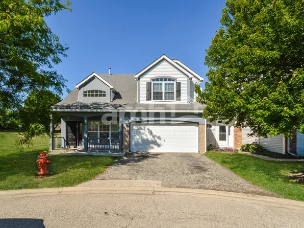5 Hollyhock Ct, Lake In The Hills, IL 60156