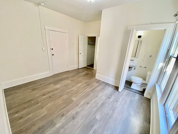 3rd image of 1720 Pacific Ave APT 21