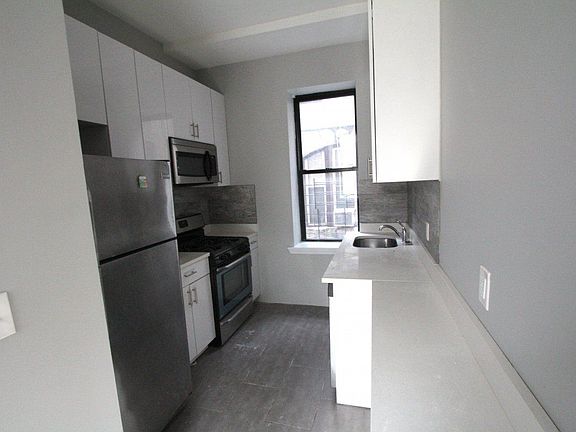 2nd image of 36 Marble Hill Ave APT 1R