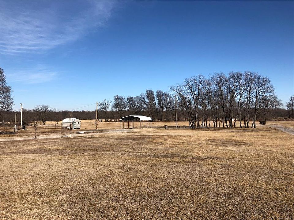 2nd image of 72 Plantation Estates Dr