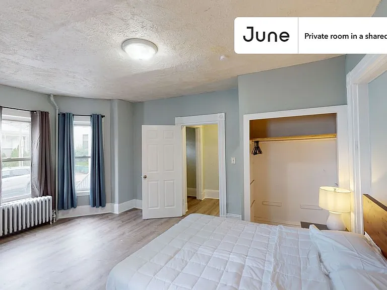 11 Islington St #A — Photo 3