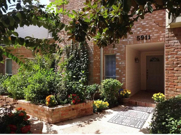 5911 Woodway Place Ct, Houston, TX 77057