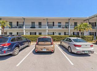 100 Glennes Ln APT 207, Dunedin, FL 34698