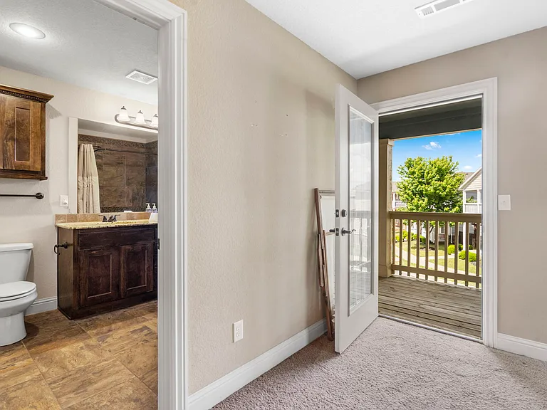 4263 W Marlowe Ln — Photo 15