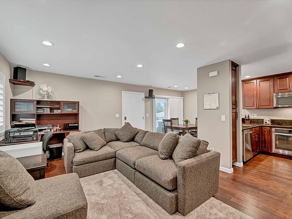 4th image of 2458 Kimpton Ct