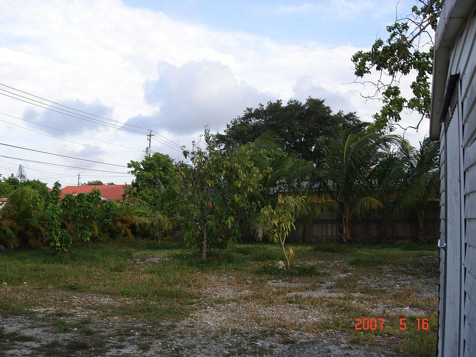 2nd image of 2500 SW 89th Ave