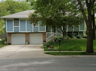 8523 N Pomona Ave, Kansas City, MO 64153