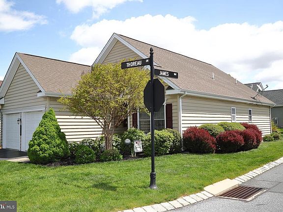 2nd image of 629 Thoreau Dr