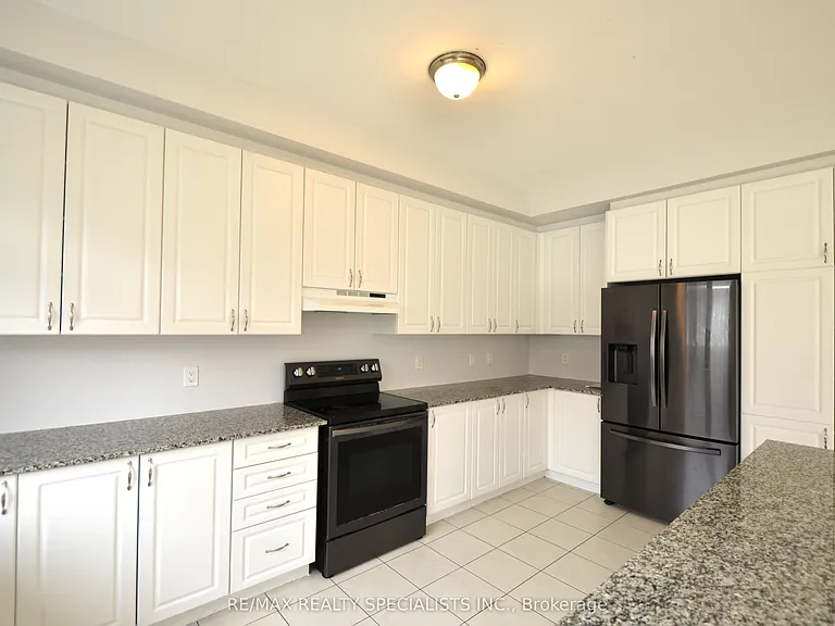 74 Dotchson Ave — Photo 14