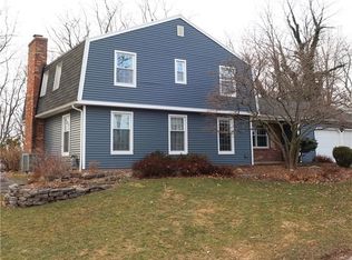 156 Selborne Chase, Fairport, NY 14450