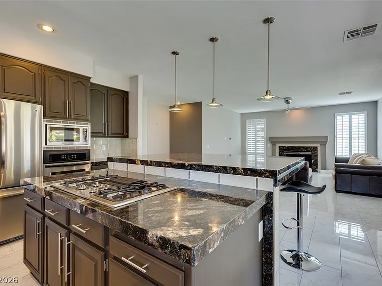 152 Ultra Dr — Photo 4