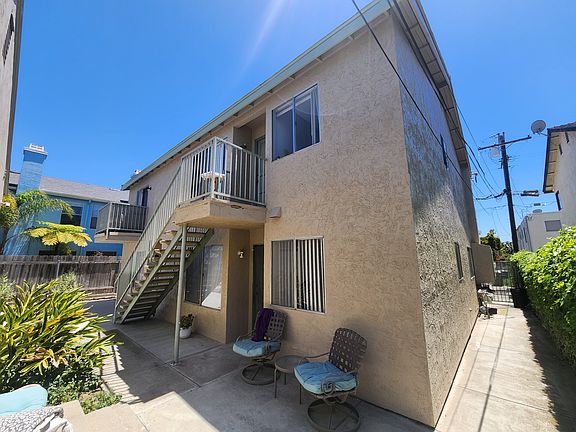 3rd image of 1829 Hornblend St #Cc